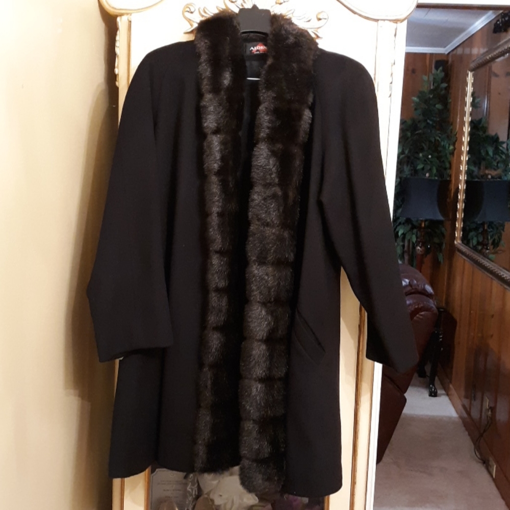 Fur and Wool like cashmere coat